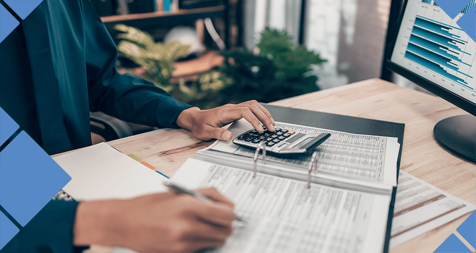 Benefits benchmarking for medical practices reviewing employee benefits data to support hiring and retention in Maryland
